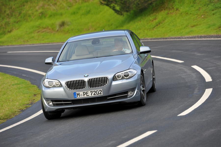  BMW ActiveHybrid 5 2012 года  (US) (фото 76 из 135)
